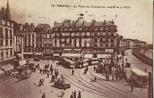 Sur cette carte postale d'avant 1926, on voit l'emprise du chemin de fer, ainsi que l'implantation complexe des voies de l'ancien tramway de Nantes.