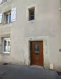 Porte datée.