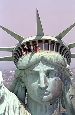 Réouverture de la statue en 1986