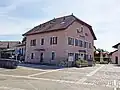 La mairie.