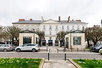 Côté est