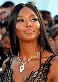 Bella Hadid (à gauche), Kim Kardashian (au centre) et Naomi Campbell (à droite) font partie des noms cités dans la chanson.