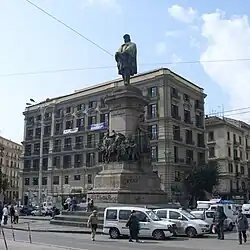 Monument Garibaldi sur la place Garibaldi&nbsp;(it)