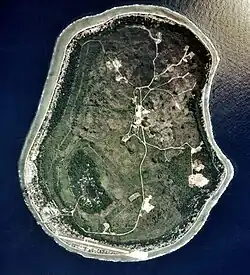 L'insularité peut exacerber les impacts d'activité anthropiques (ex : mines de phosphate, Nauru)