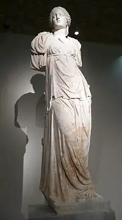Statue colossale d'une déesse. Moyenne Égypte. Mi-IIe&nbsp;siècle de notre ère.