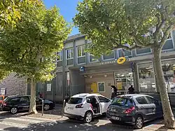 Bureau de poste.