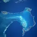 Vue satellite d'Eleuthera avec la péninsule Lighthouse Point, la pointe en bas de l'image.