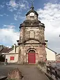 Église Sainte-Croix, le clocher contre l'abside.
