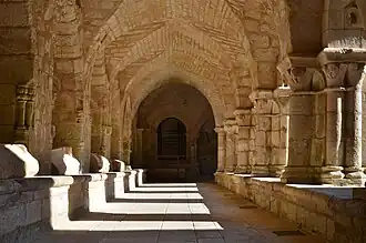 Le cloître.