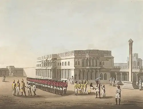 Entrée nord du palais.