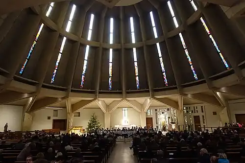 L'intérieur de l'église.