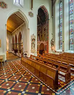 Transept.