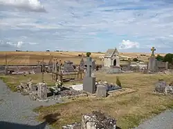 Le cimetière.