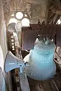 Vue du nouveau système de cloches (haut parleur).
