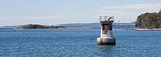 Au fond à gauche, les îles Malveiras