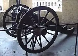 Un obusier de 6 pouces Gribeauval aux Invalides (Paris).