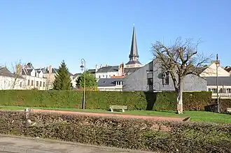 Le bourg et l'église.