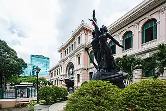 La poste centrale de Hô Chi Minh-Ville (plus communément appelée "poste centrale de Saïgon")