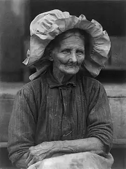 Bonnet de soleil(photo Doris Ulmann).