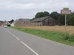 Entrée d'Ollezy.