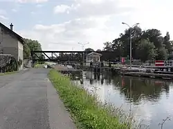 Écluse no&nbsp;20 du canal de Saint-Quentin.