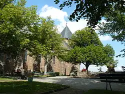Église construite au XVIIe&nbsp;siècle sur les ruines d'un sanctuaire du XIIe&nbsp;siècle. Église achevée en 1692 et consacré à la Sainte Vierge.