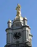 Onze-Lieve-Vrouwekerk (Sint-Niklaas), vierge couronnée et dorée, 6&nbsp;mètres