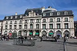 Façade de l'Opéra-Théâtre depuis la place de Jaude