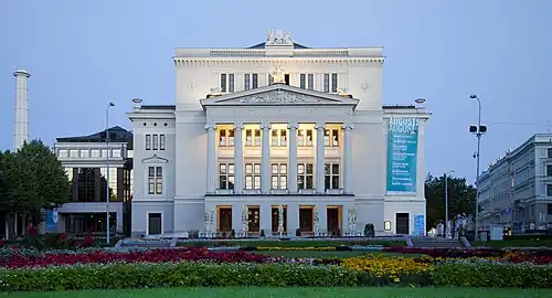Description de l'image Opera Nacional, Riga, Letonia, 2012-08-07, DD 04.JPG.