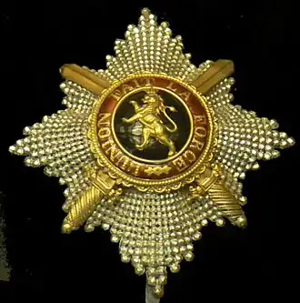 L'étoile de grand cordon de l'ordre de Léopold de Belgique, catégorie militaire.