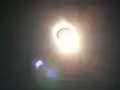 13h09 : apparition du «&nbsp;diamant&nbsp;». L'appareil photo numérique réagit au quart de tour. Photo très risquée !