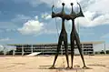 Os Guerreiros, devant le palais du Planalto, à Brasilia.