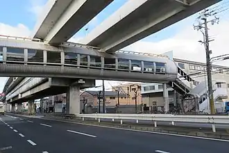 Vue extérieure de la station.