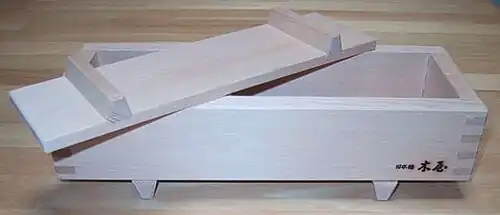 Oshizushihako.