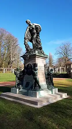 Monument en l'honneur d'Oswald de Kerchove de Denterghem.