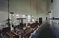 L'intérieur avec la chaire