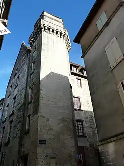 La tour octogonale.