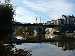 Vu depuis l'amont.