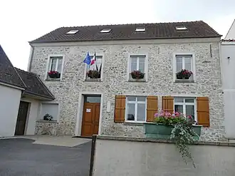 Péroy-les-Gombries