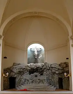 Autel avec le Christ en croix de Michel Anguier.