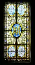 Vitrail no&nbsp;1, avec motif AM (Ave Maria.)