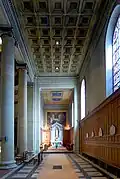 Collatéral sud avec la chapelle de la Vierge.