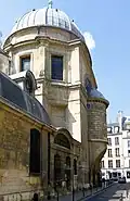 Chapelle de la Vierge avec l'oriel sur trompe de Charles De Wailly sur la rue Garancière (côté est).