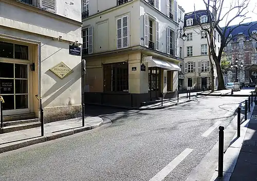 Les nos&nbsp;3 et 5 de la rue.