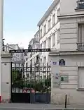 No&nbsp;48, rue de Charenton, entrée de la cour.