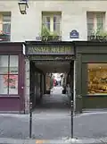 No&nbsp;82 : passage Molière.