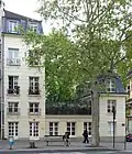 Hôtel de Cagliostro au no&nbsp;99.