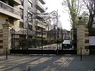 No&nbsp;7, entrée de la villa Molitor.