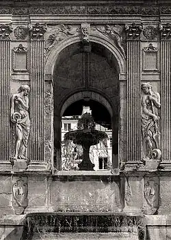 Naïade, Fontaine des Innocents, 1549, Paris.