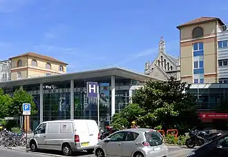 Nos 163 à 193 : hôpital Saint-Joseph.